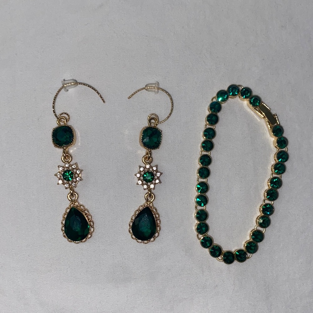 Faux Gold & Emerald earring and bracelet set.Fashion Jewelry.